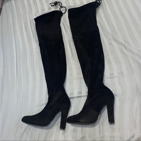 Shoes - Black Suede Knee Hight Boots